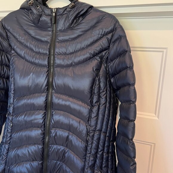 Andrew Marc Women’s Navy Packable Lightweight Premium Down Jacket, XXL - Picture 3 of 10